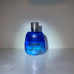 Missoni wave - Missoni wave- flaskan är på 100ml och skulle uppskatta att det är runt 95ml kvar