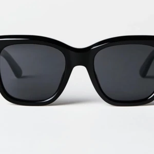 Chimi 07 - Intresse koll på helt oanvända chimis 07. Köpte ett par chimis men är osäker om jag vill ha kvar dom. Pris går att diskutera vid snabb affär. Skriv om ni har några funderingar💕