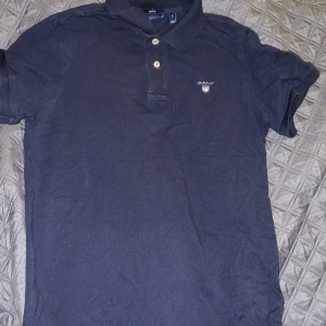 Gant piké  - Storlek s Använd vid fåtal gånger inga tecken på andvändning  Nytt pris 599kr Mitt pris 