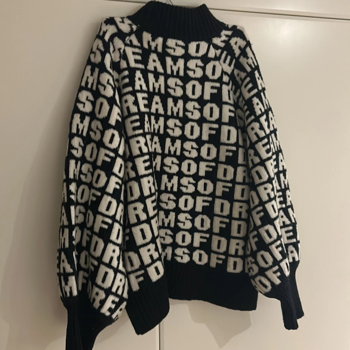 Sweatshirt ifrån H&M st M - 90