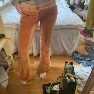 Oranga jeans - Super snygga