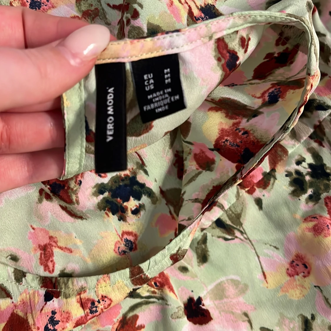 blomrig klänning med snöre - 92