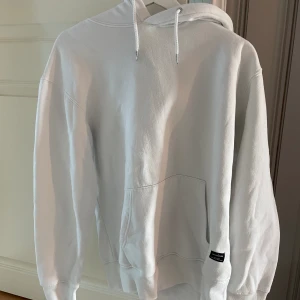 Jack Jones vit hoodie - Bra skick, knappt använd Small