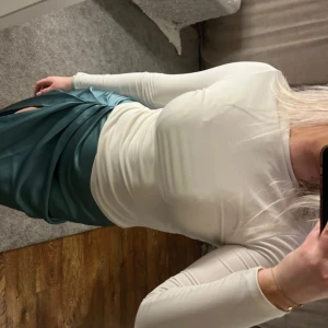 Topp urringad rygg - Från bikbok storlek L. 