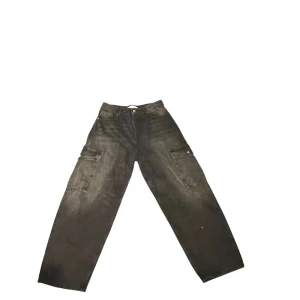 Baggy jeans - Säljer ett par nice baggy jeans. Storlek W30 L 30-32 typ. 