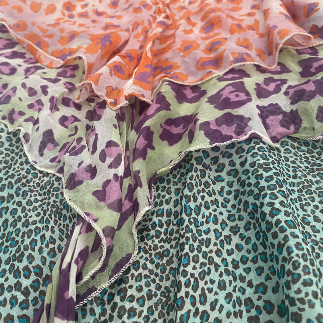 Snygg volangtopp NOLITA - 4