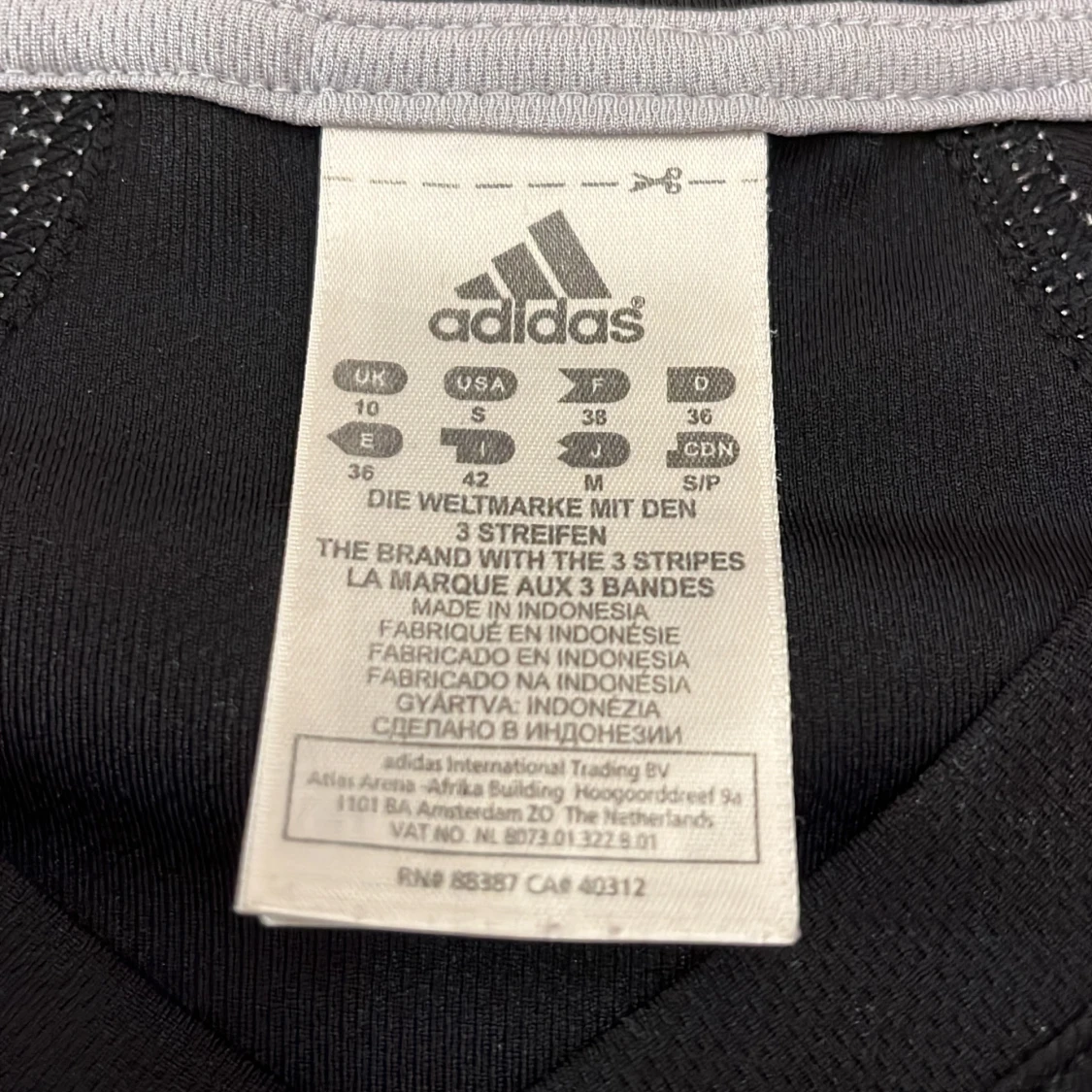 Adidas tränings t shirt  - 91
