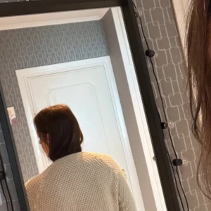 Stickad tröja  - Stickad beigh tröja  Lite tightare modell  