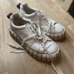 Eytys  - Helt okej skick Storlek 38 Pris kan diskuteras 