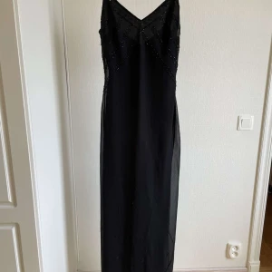 Balklänning storlek M - Balklänning storlek M