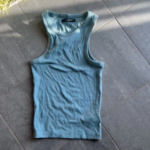 Top - Top från bikbok 