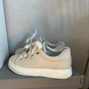 Gant skor - Helt nya gant sneakers som endast andvänds en gång pga fel storlek. Perfekta till sommaren.