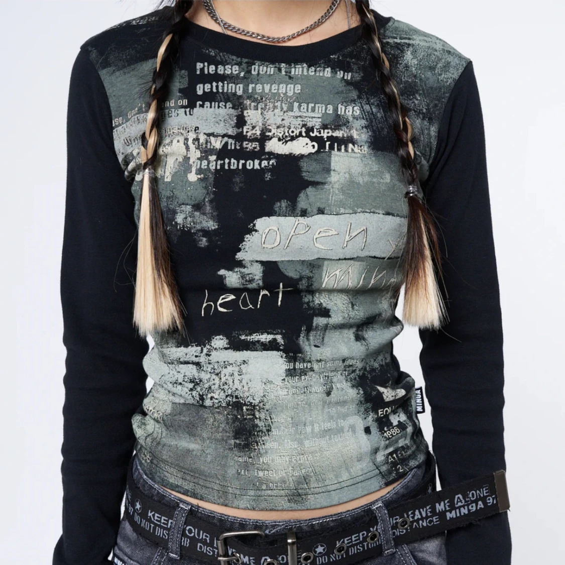 Lång ärmad ”grunge grathic topp”💕 - 92