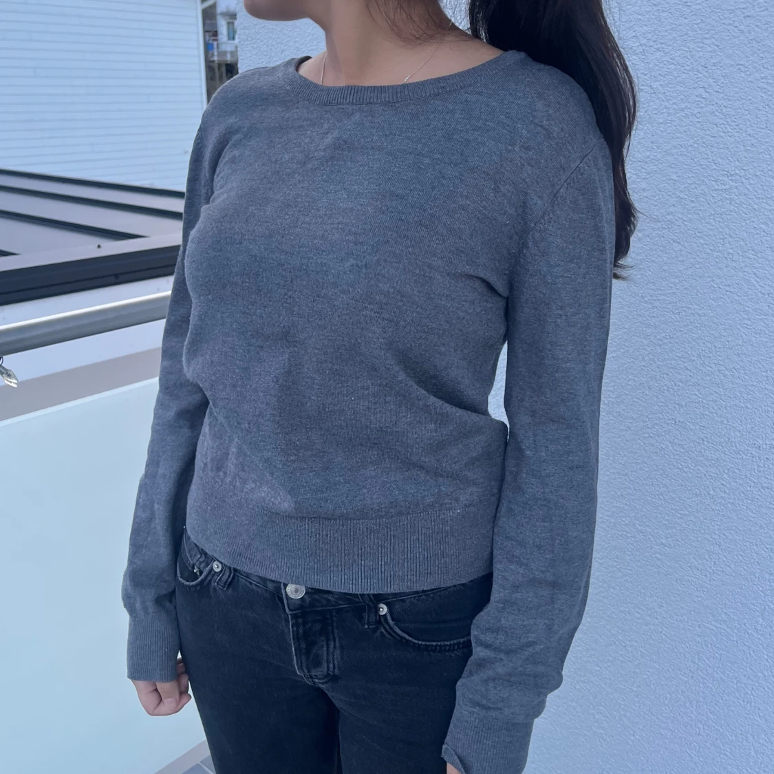 Finstickad grå tröja - 91