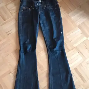 Super snygga true religion jeans