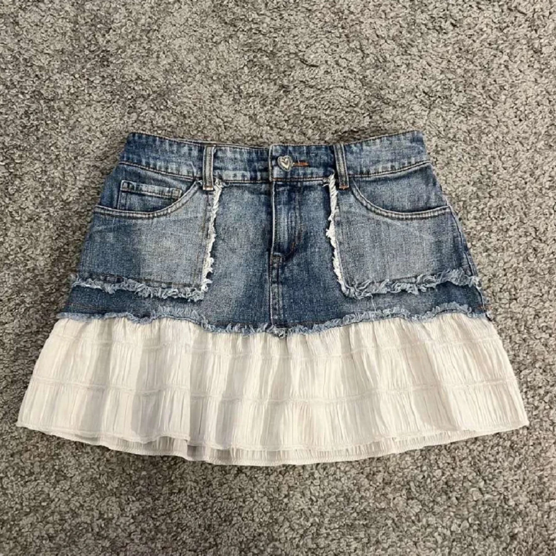 Jeanskjol med volanger