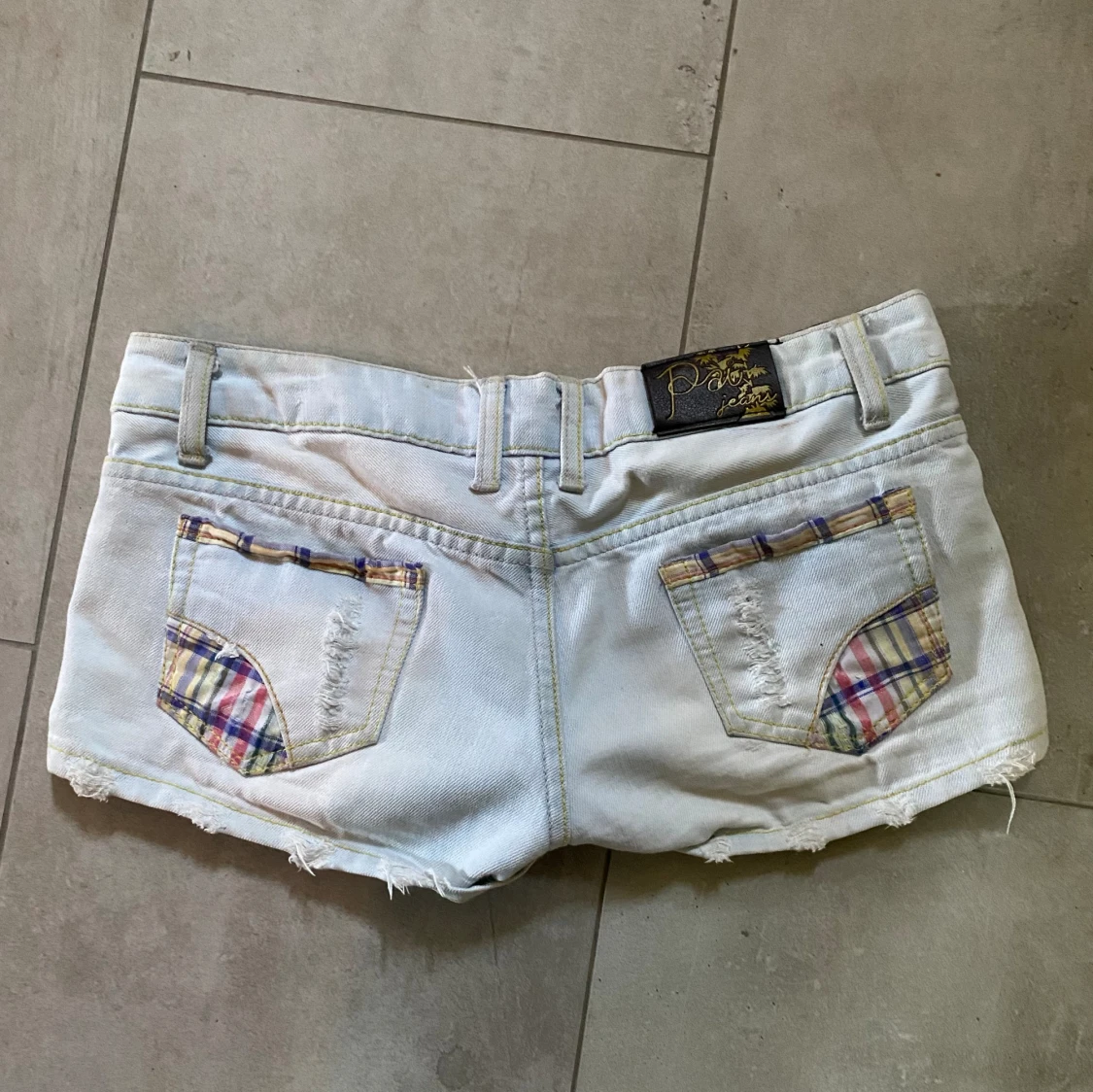 Lågmidjade jeansshorts - 90