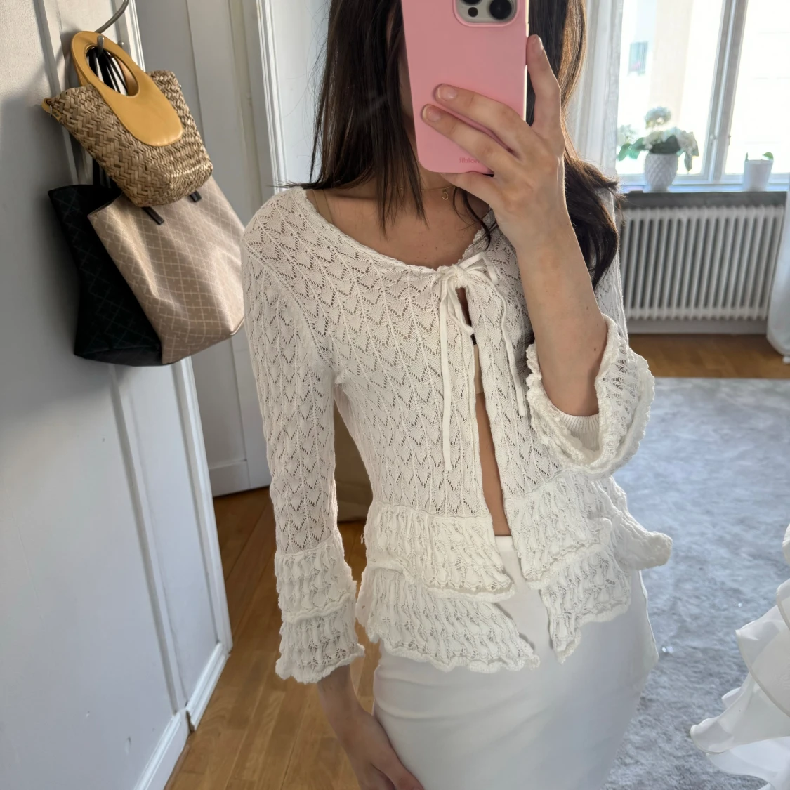 Vit spets/virkad topp 