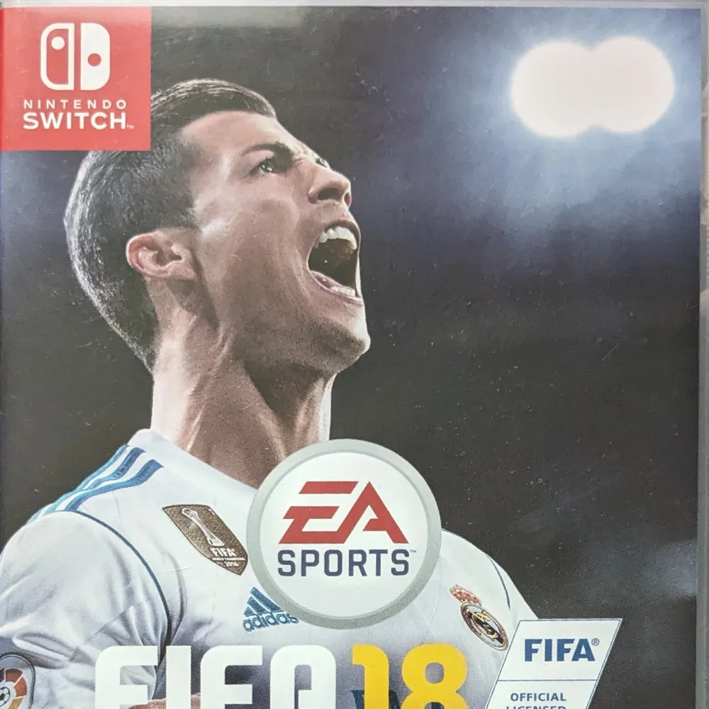 FIFA 18 Nintendo Switch. I jätte bra skick , helt oanvänt, ny skick . Övrigt.