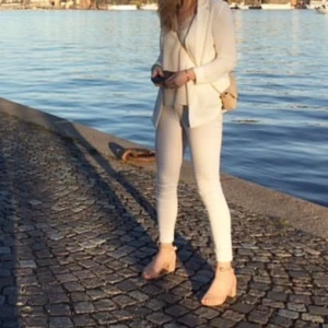 Vit kavaj - Vit stilren kavaj 