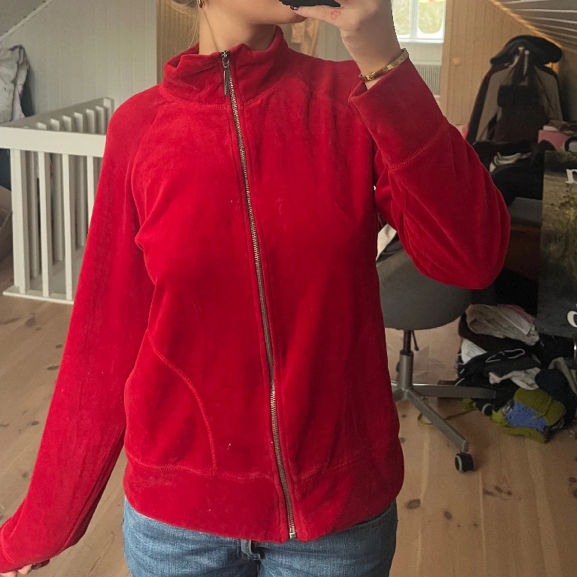 Röd sammetströja - 90