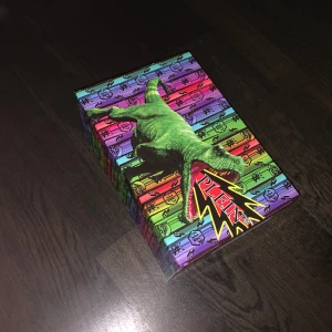 Philipp plein summer sale 2022 - Nyskick använda 3 ggr 100% äkta med låda och påse. Skriv för mer bilder och info. Nypris 8500kr