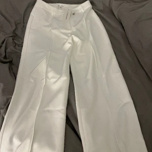Kostymbyxor  - Helt nya kostymbyxor från Venderbys, endast testade Ny pris:600kr  Mitt pris:250kr 