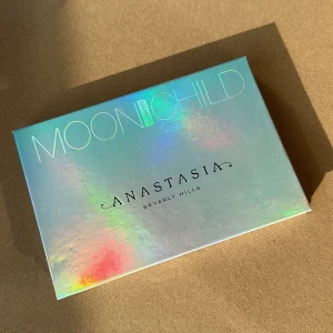 Anastasia Beverly Hills Moonchild glow kit - Mycket fint och knappt använt palette 