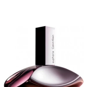 Calvin Klein - Euphoria - Euphoria av Calvin Klein. 100ML till en början, se bild för att se hur mycket som använts.   https://www.fragrantica.com/perfume/Calvin-Klein/Euphoria-253.html