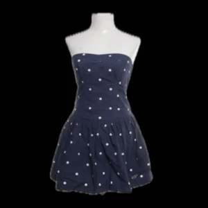 klänning  - klänning i bra skick🌸🎀väldigt kort