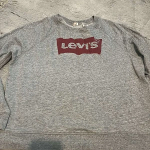 levis tröja - lecis tröja XL bra skick