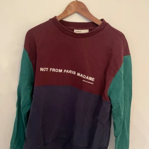 Drole de Monsieur tröja  - Medium Välanvänd 6-7/10 Nypris 1300