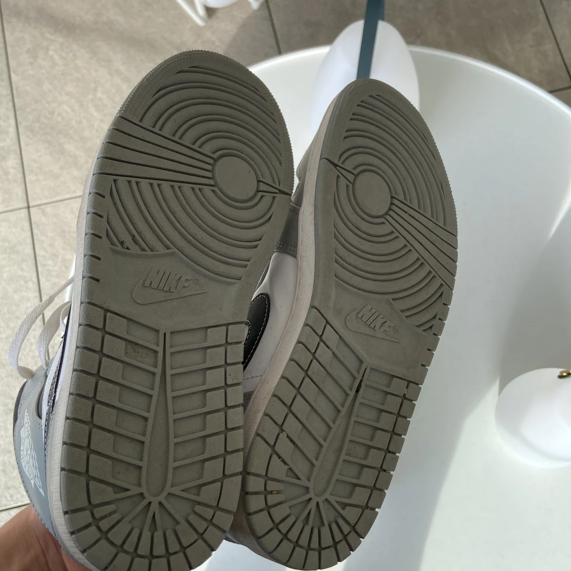 Air Jordan 1 light smoke grey  - 91