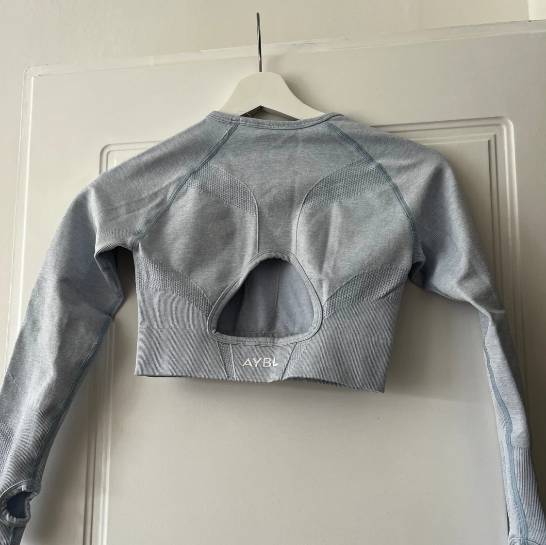 Croppad träningstopp. - 90