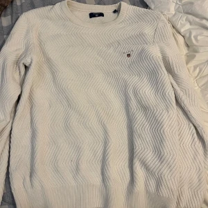 Gant tröja  - Helt Oanvänd skick 10 av 10 fin till sommaren 