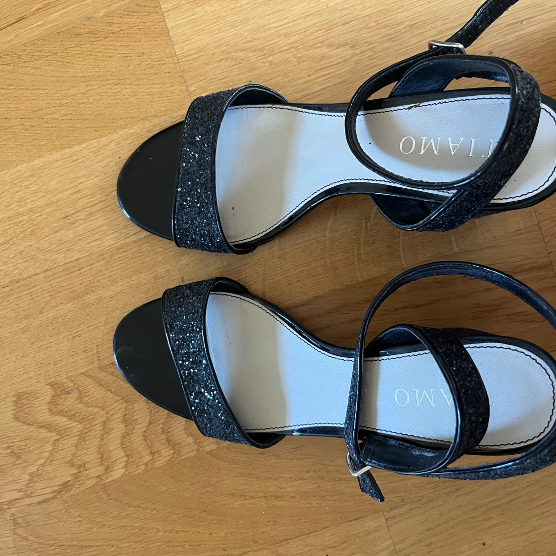 Klackar i nyskick!  - 90