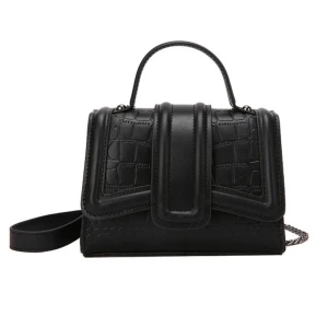 svart väska - snygg väska från Zara💕 säljs ej längre hos Zara!