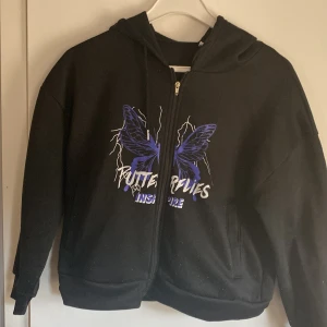 Hoodie med dragkedja/luvjacka  - Bra skick 