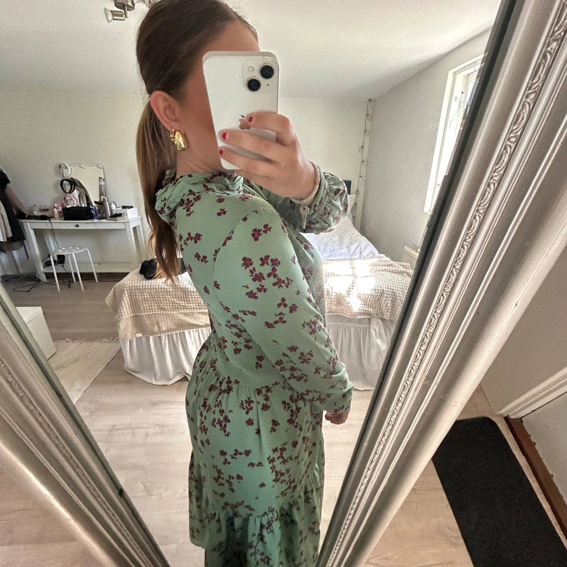 Blommig klänning - 24