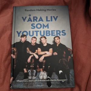 RMM "Vårt liv som Youtubers" - Signerad bok av RMM