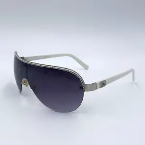Super coola vintage solglasögon från D&G! (Använt skick, så kan förekomma någon repa på glasen)
