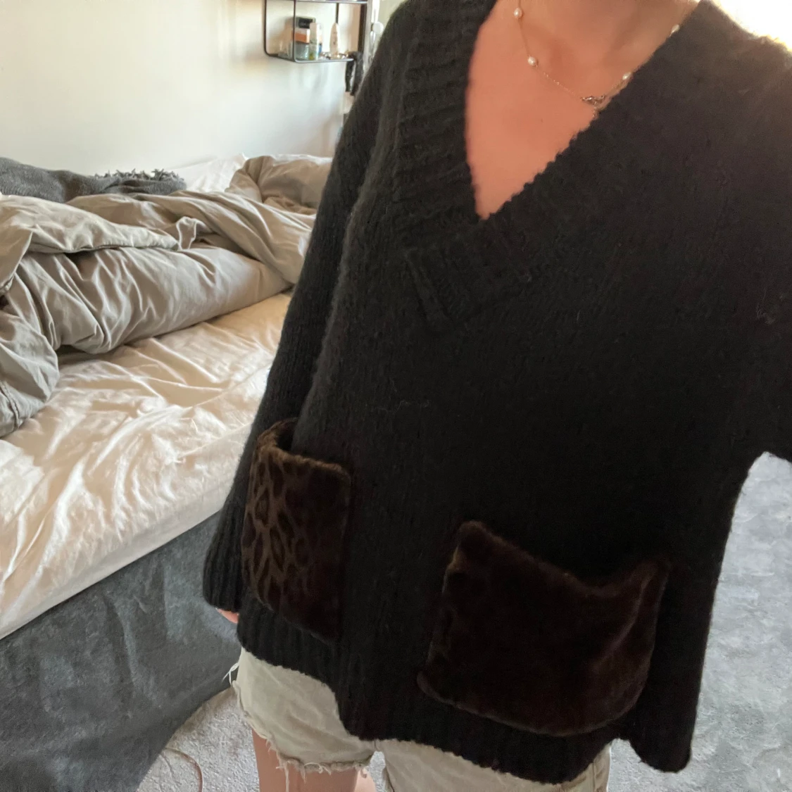 Stickad tröja med fickor - 90