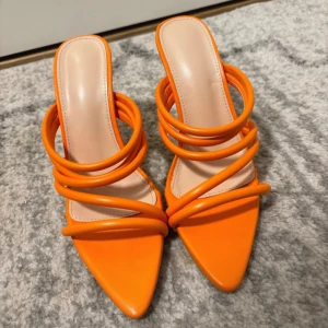 Sandaler  - Säljer mina fina sandaler