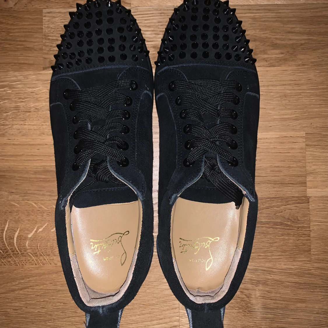 CHRISTIAN LOUBOUTIN  - 91