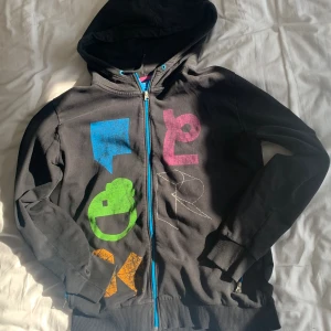 Hoodie - söt beskuren kofta. meddelande för fler bilder. kan diskutera pris