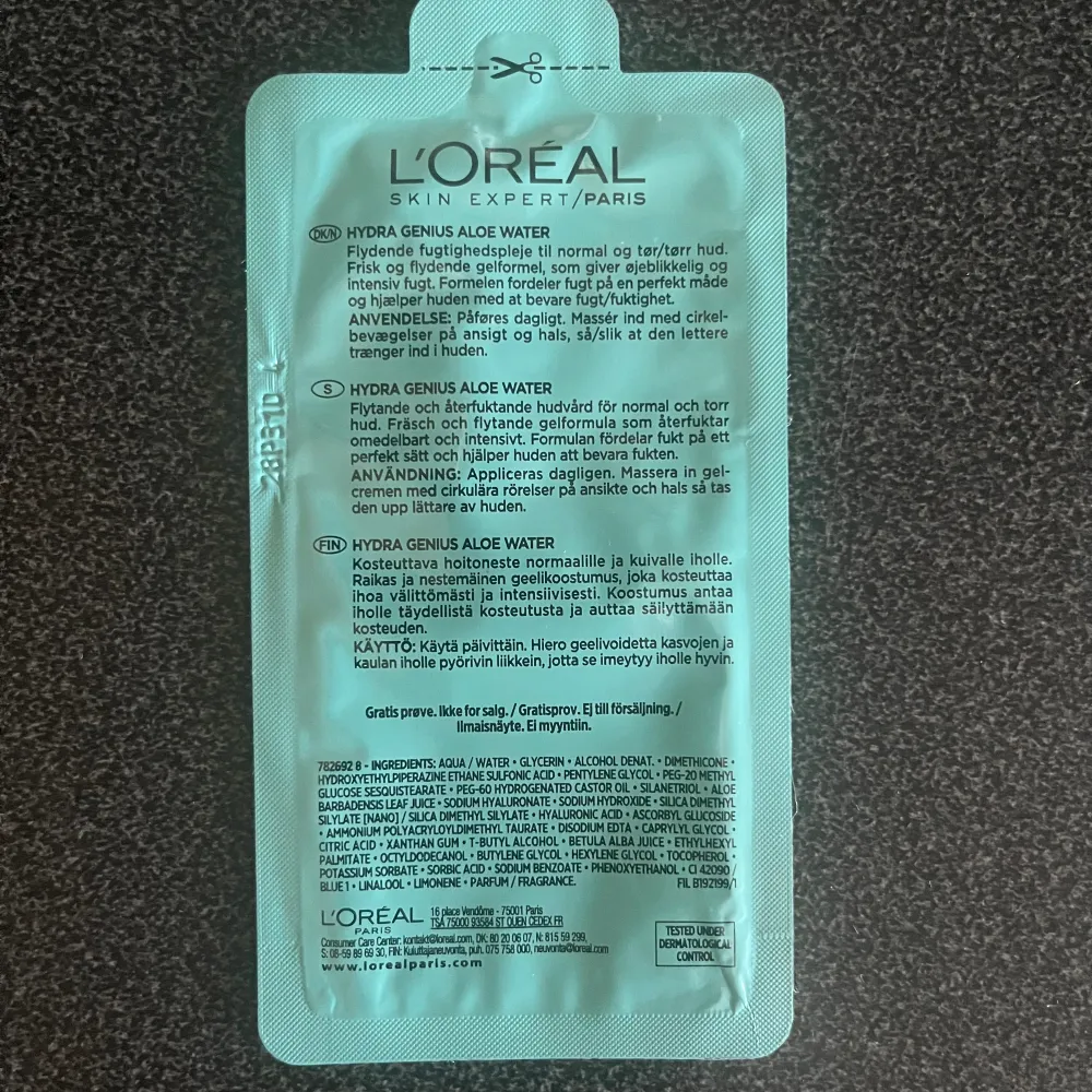 Loreal Hydra Genius Aloe Water Liquid Care test + Lacoste parfym 1,2ml. Övrigt.