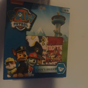 Nya Paw patroll kalsonger för barn 6/8år - Nya Paw patroll kalsonger för barn 6/8år Kan vara lite små i storleken så passa bäst till barn 6/7år