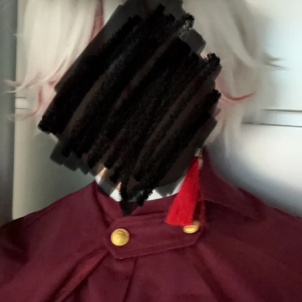 i might sell my Jouno cosplay (not sure yet!!) so i’m just looking if anyone would be interested in buying ^^ only one thing is missing, and that is the gloves!! it has been used on 2 cons, but no stains or sign of use really. can send size chart in pm!!. Övrigt.
