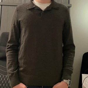 Morris tröja - Morris tröja i Merinoull. Skick 9/10. Nypris 1799kr. Frågor? Skriv!