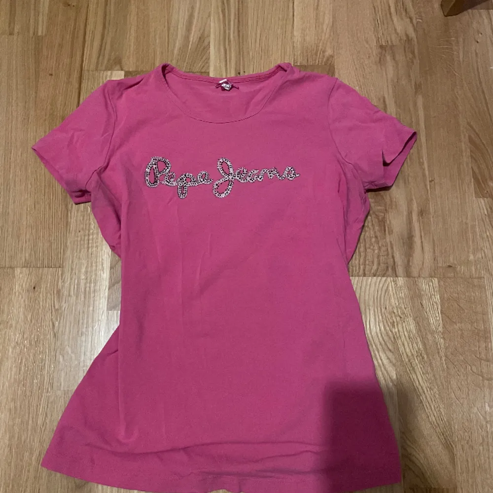 Superfin rosa t-shirt . T-shirts.